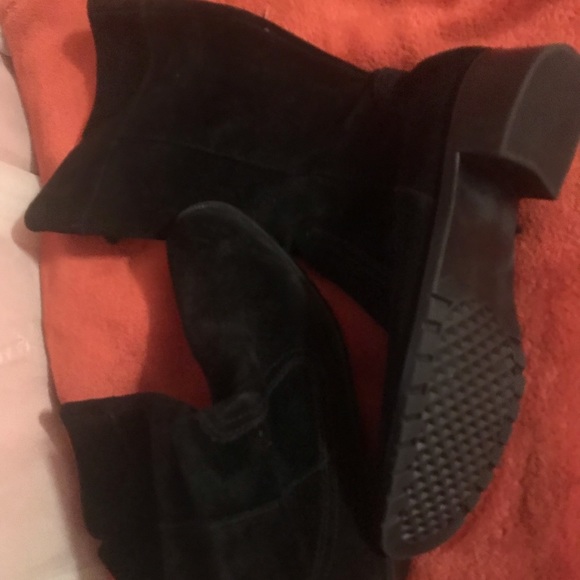 Tall suede Nine West Boot size 8 - Picture 2 of 2
